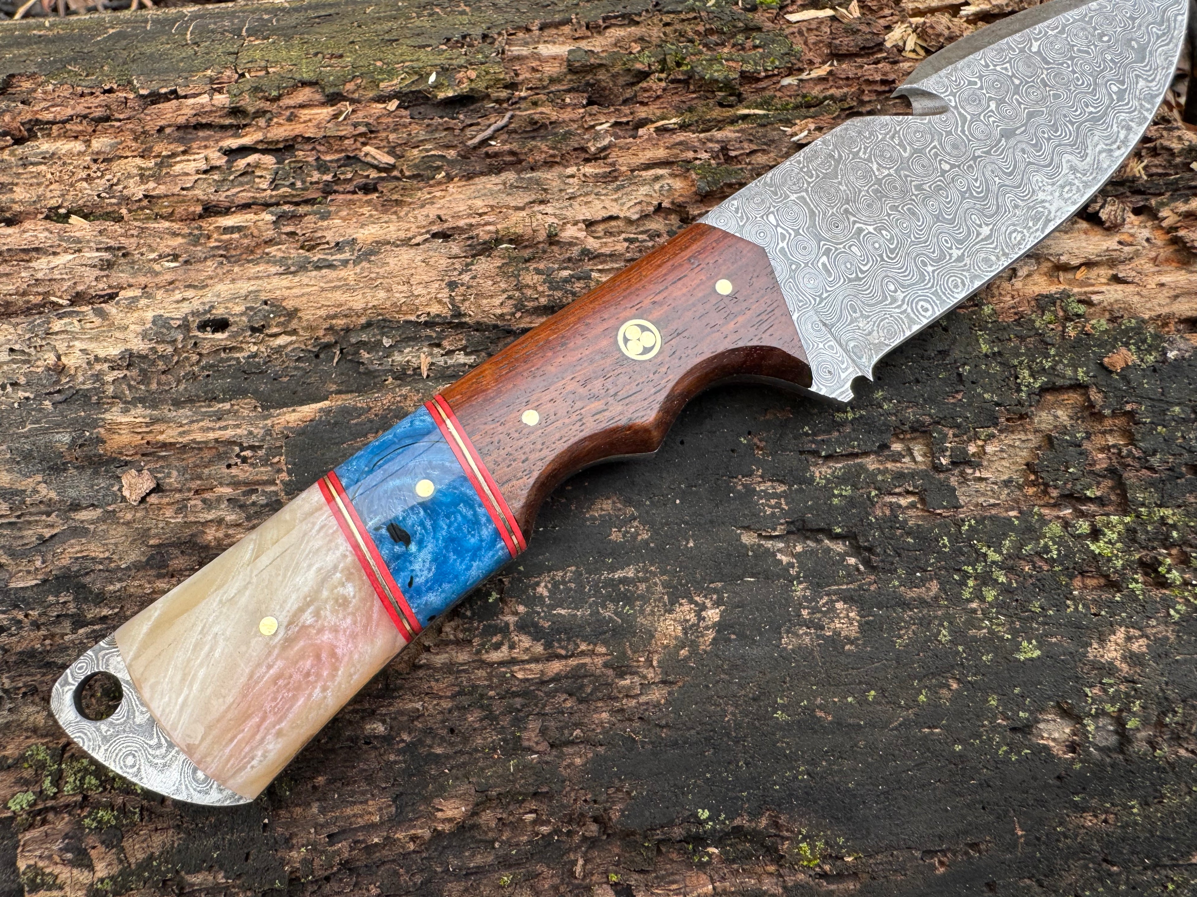 EBK-044 Tiger Guthook knife