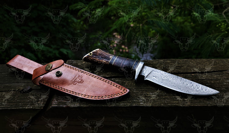 Hunting knives