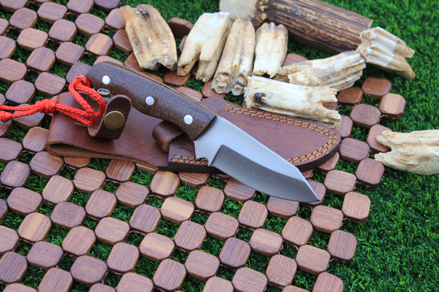 Steel Hunting Knives