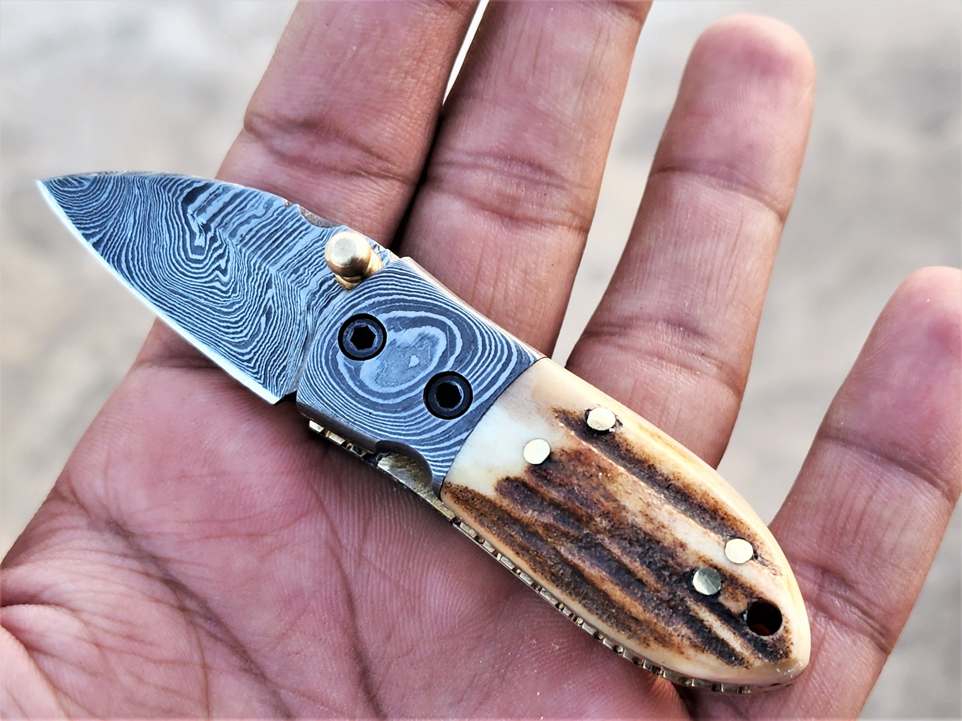 EBK-12 mini pocket knife