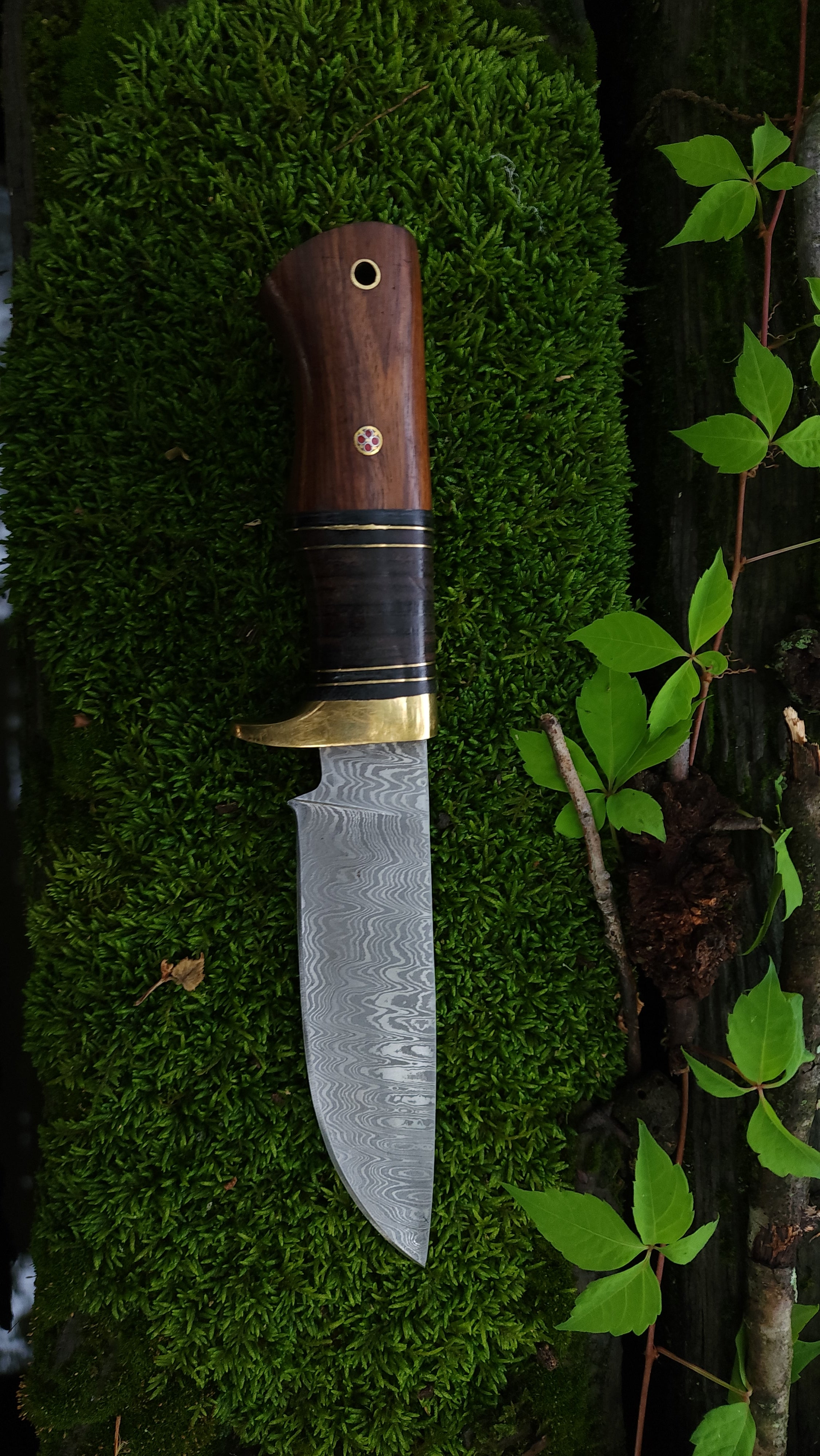 EBK-15 Handmade Damascus steel Knife , Hunting knife with leather Case