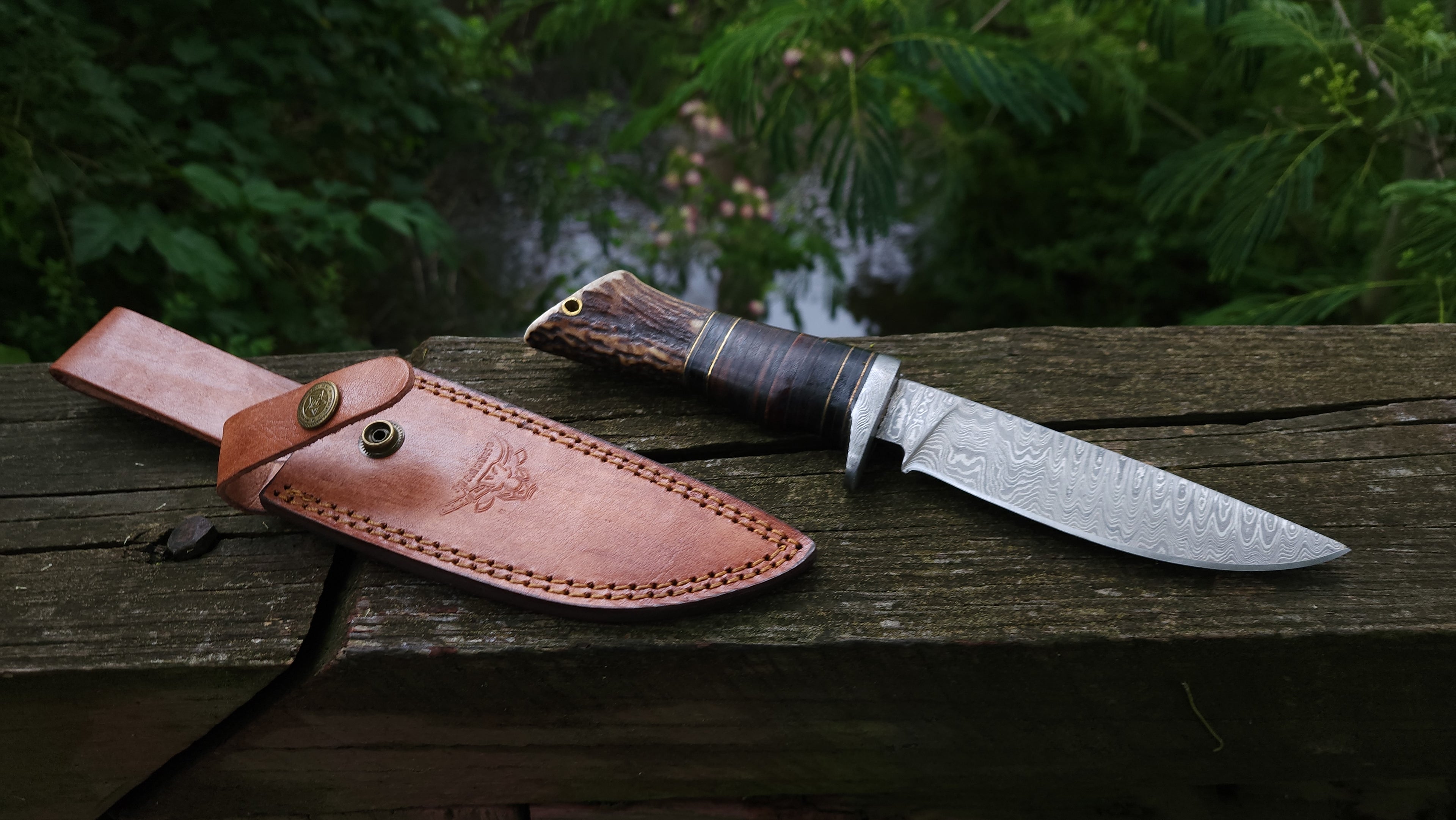 EBK-05 Damascus Steel Hunting Knife