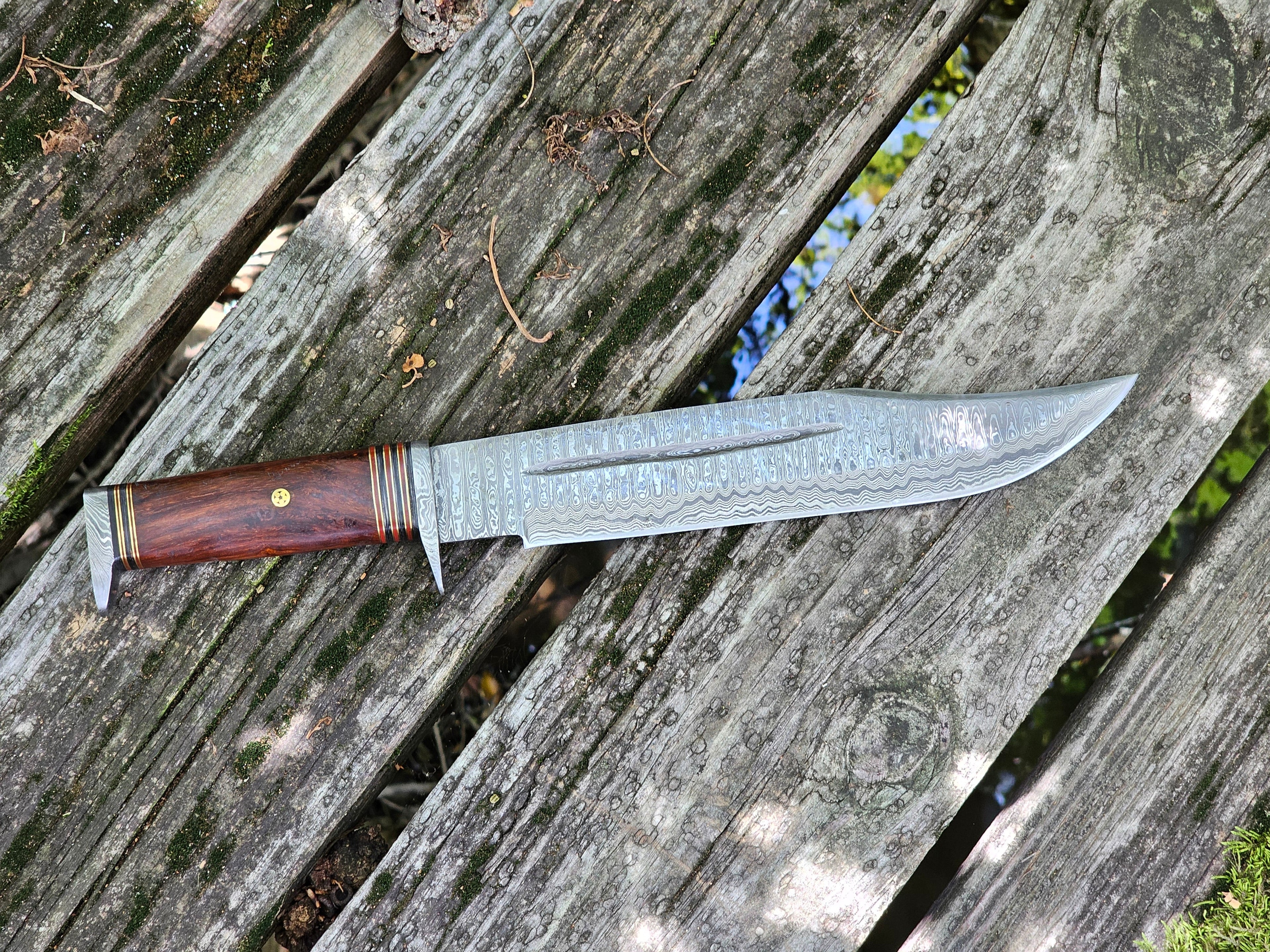 EBK-04 Rose Wood Handle Damascus Hunting Knife