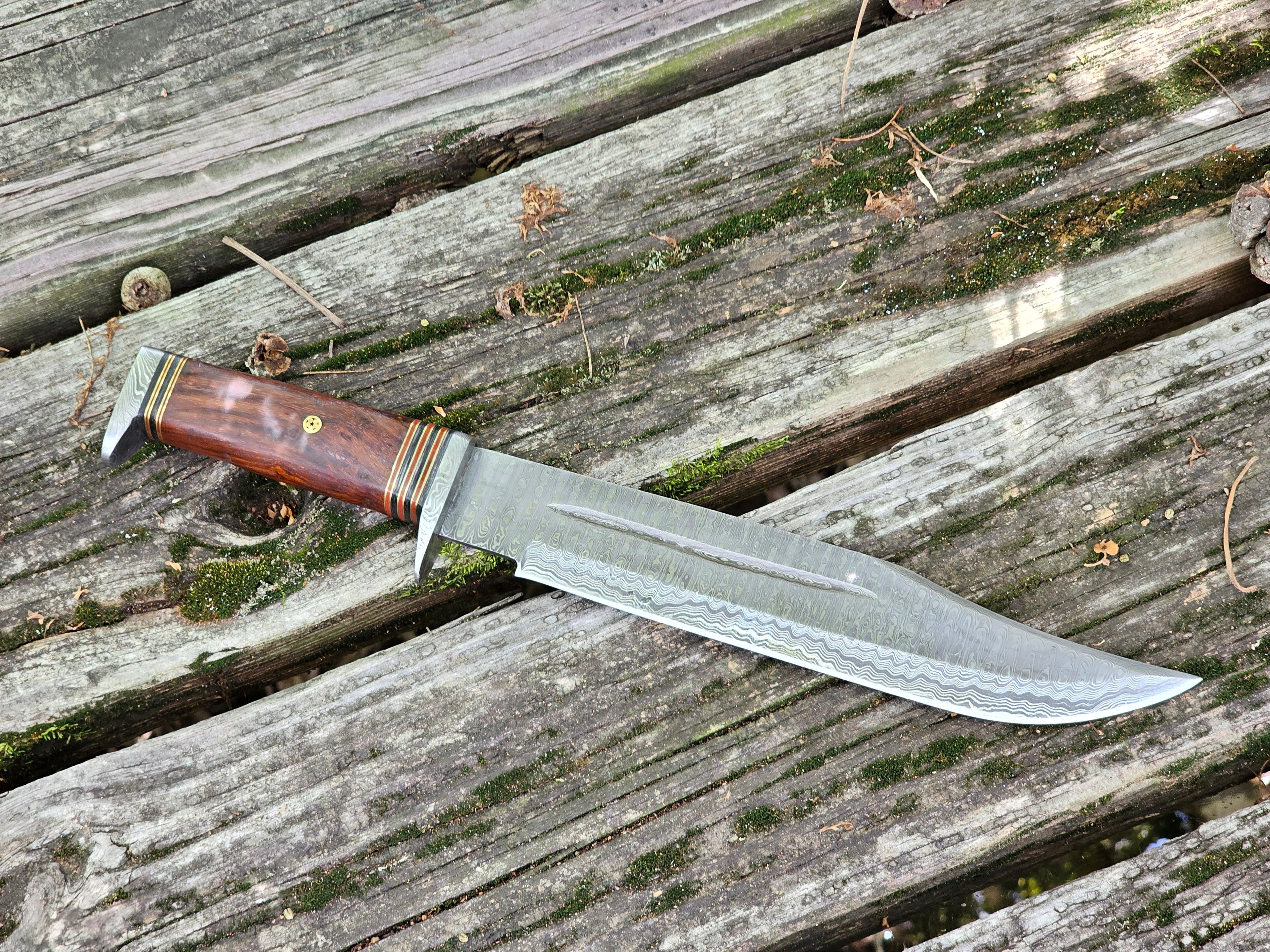 EBK-04 Rose Wood Handle Damascus Hunting Knife