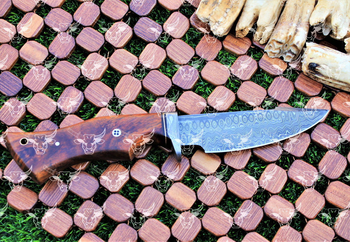 EBK-24 Premium Handmade Damscus steel Knife, Handforged Damascus Blade, Wood handle , LEather sheath with snake pattern