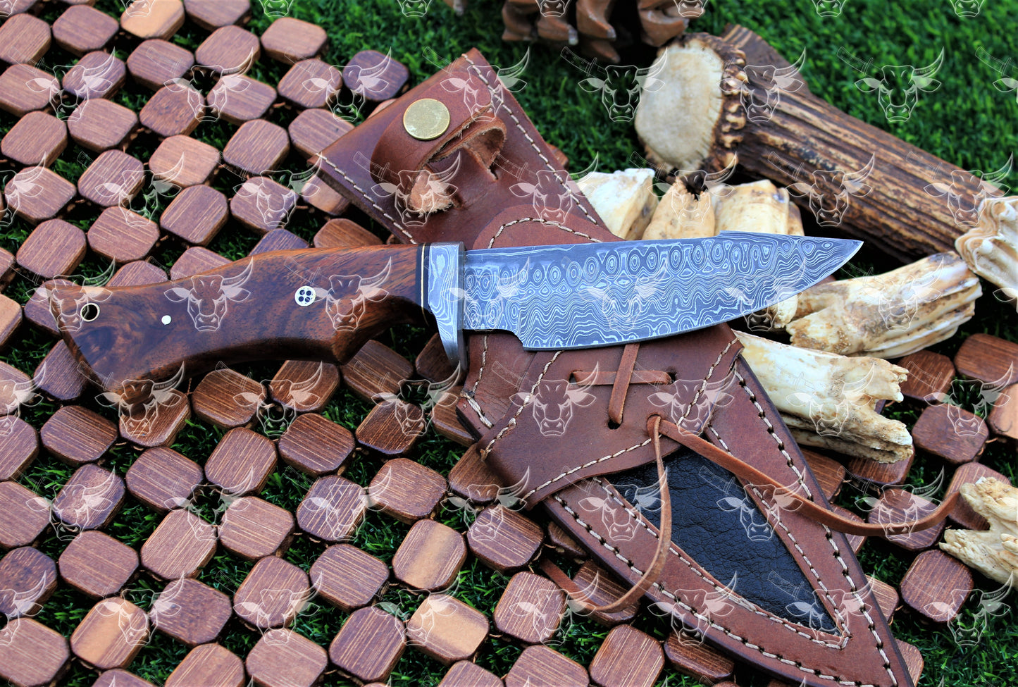 EBK-24 Premium Handmade Damscus steel Knife, Handforged Damascus Blade, Wood handle , LEather sheath with snake pattern