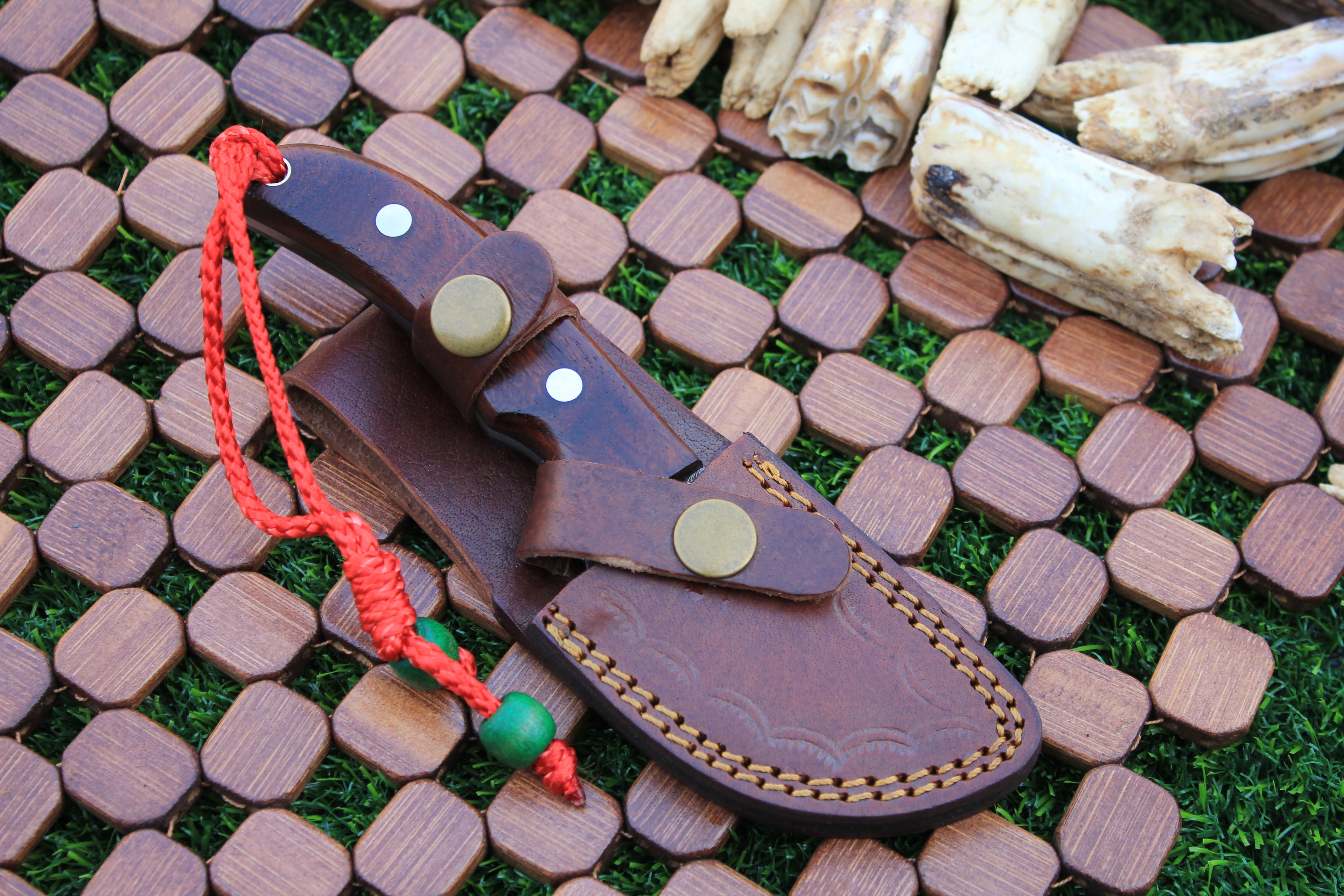 EBK-25 Mini Guthook knife with Lanyard