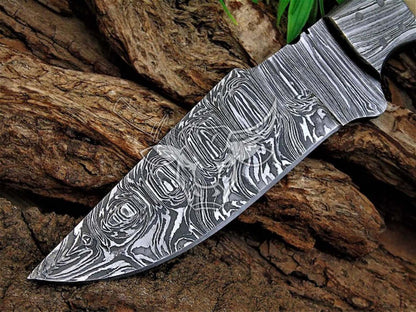 EBK-122 Damascus Steel Hunting Knife