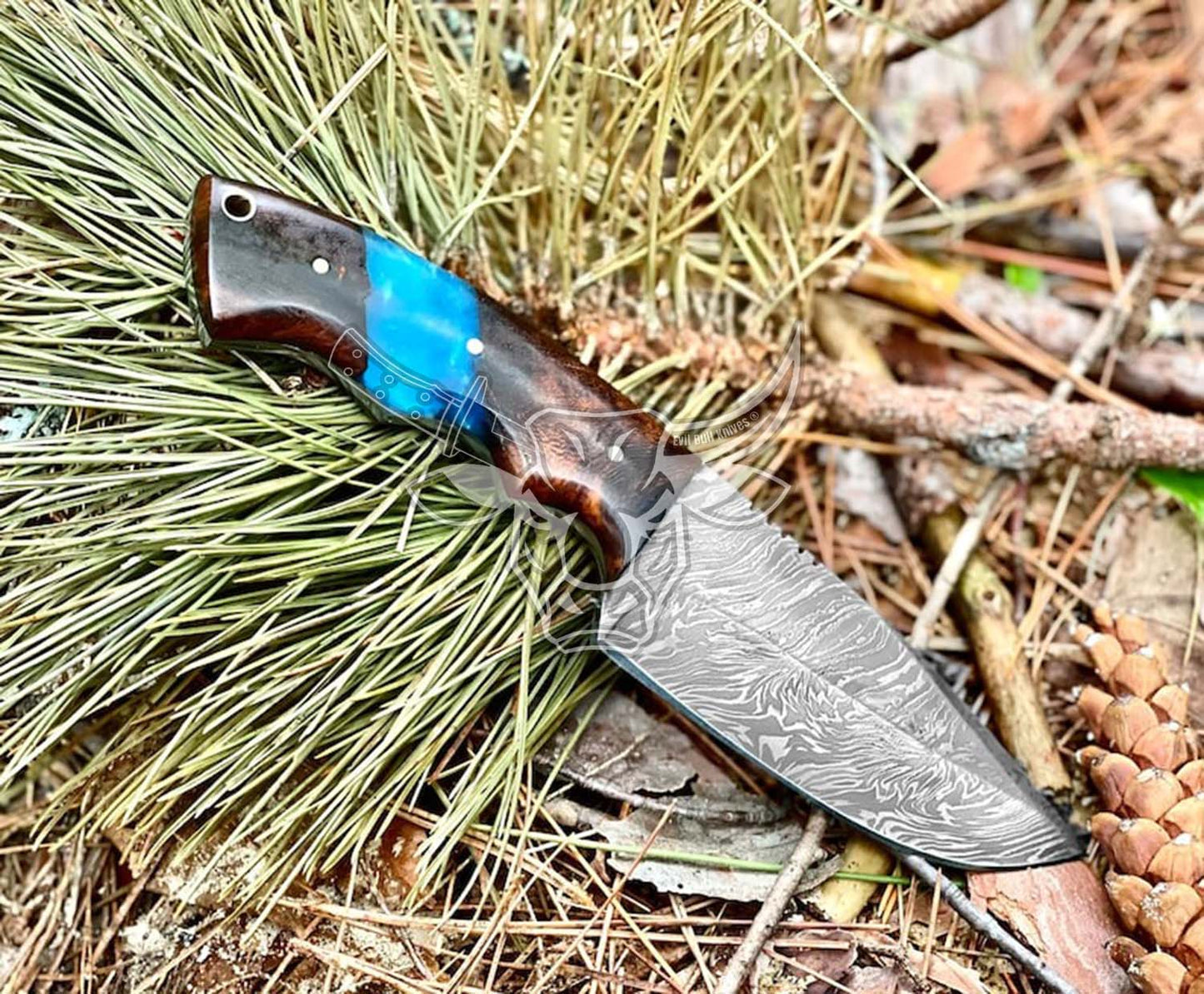 EBK-114 Coalesced Epoxy and Rosewood Damascus Steel Hunting Knife