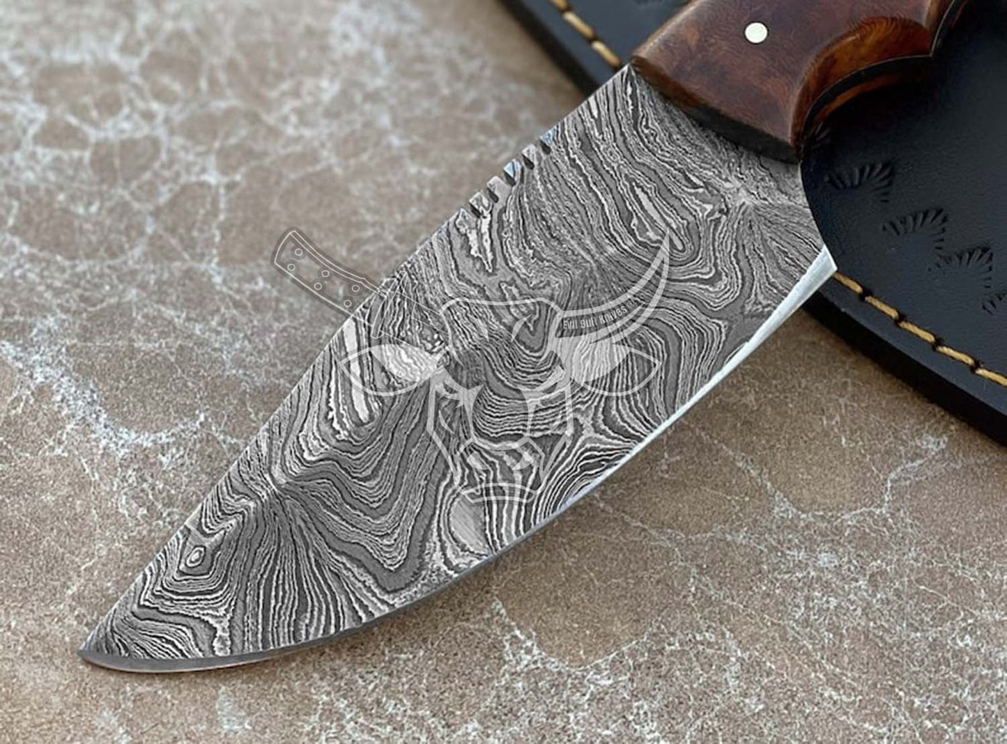 EBK-114 Coalesced Epoxy and Rosewood Damascus Steel Hunting Knife