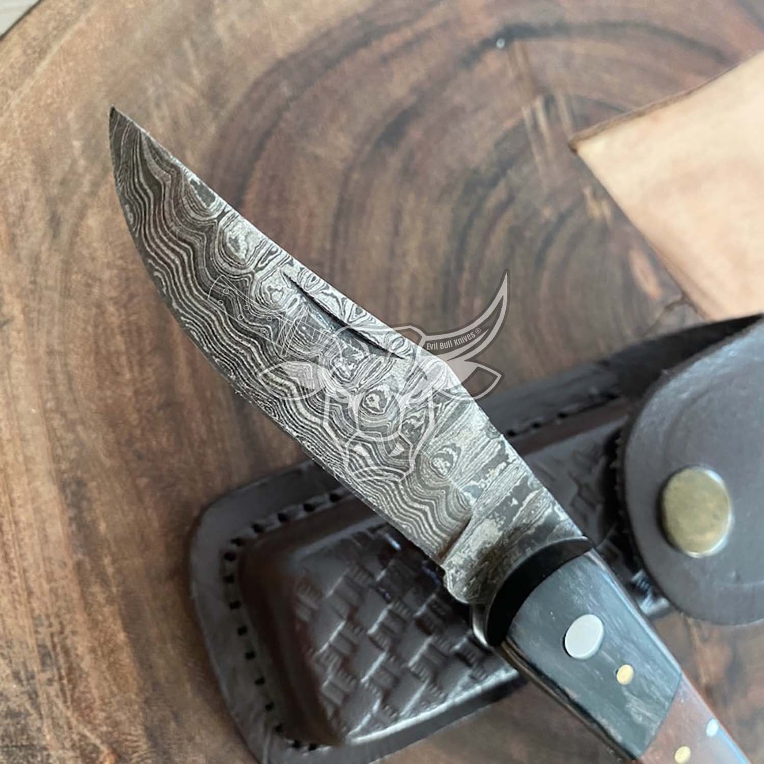EBK-157 Pocket knife with damascus blade