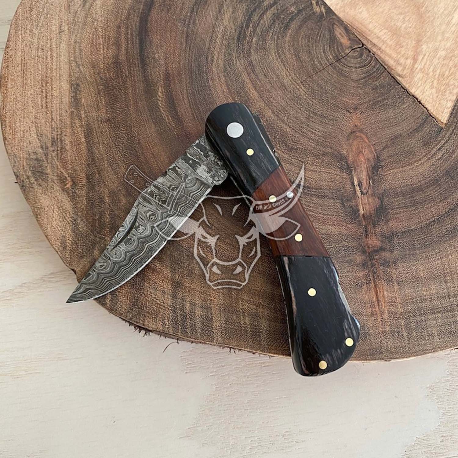 EBK-157 Pocket knife with damascus blade