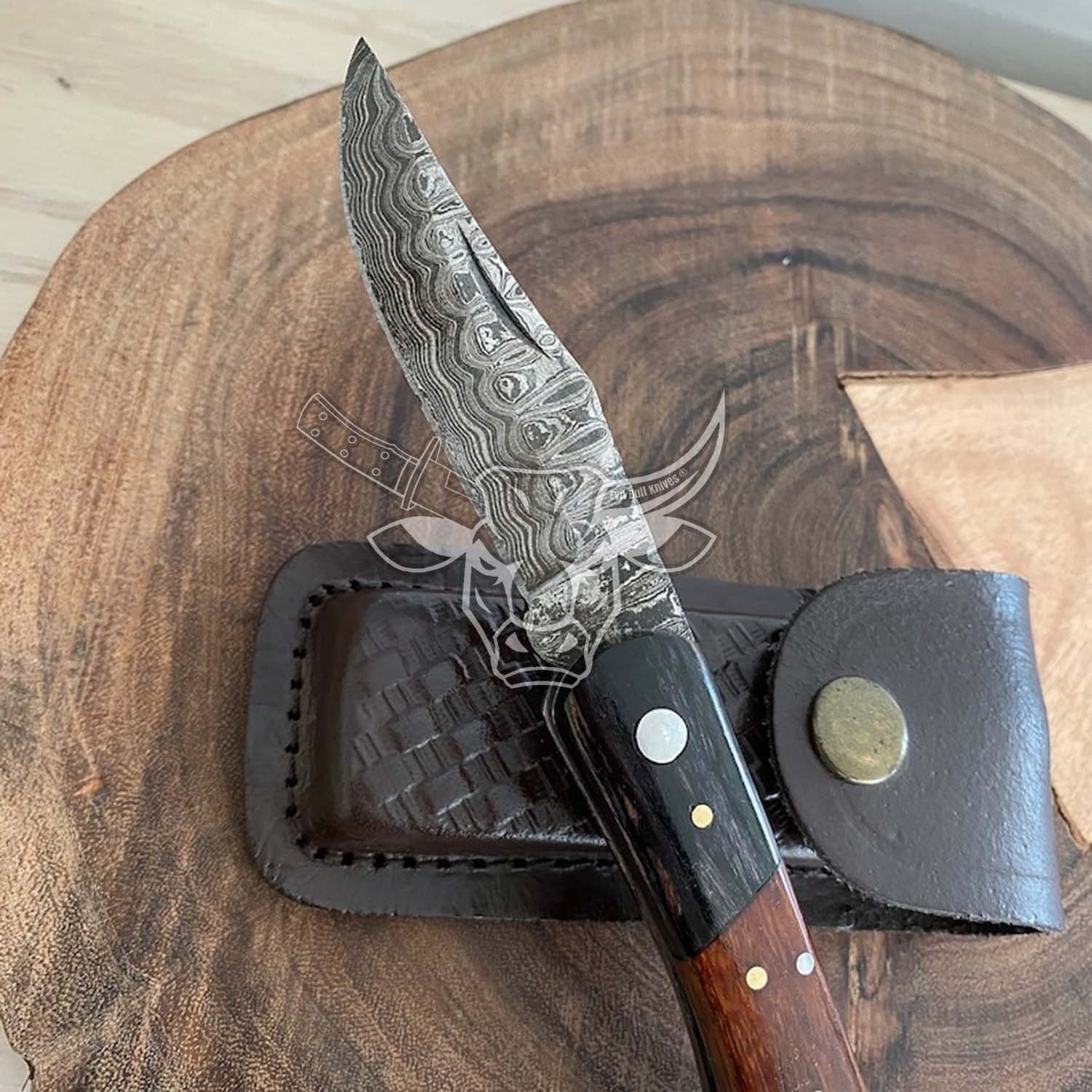 EBK-157 Pocket knife with damascus blade