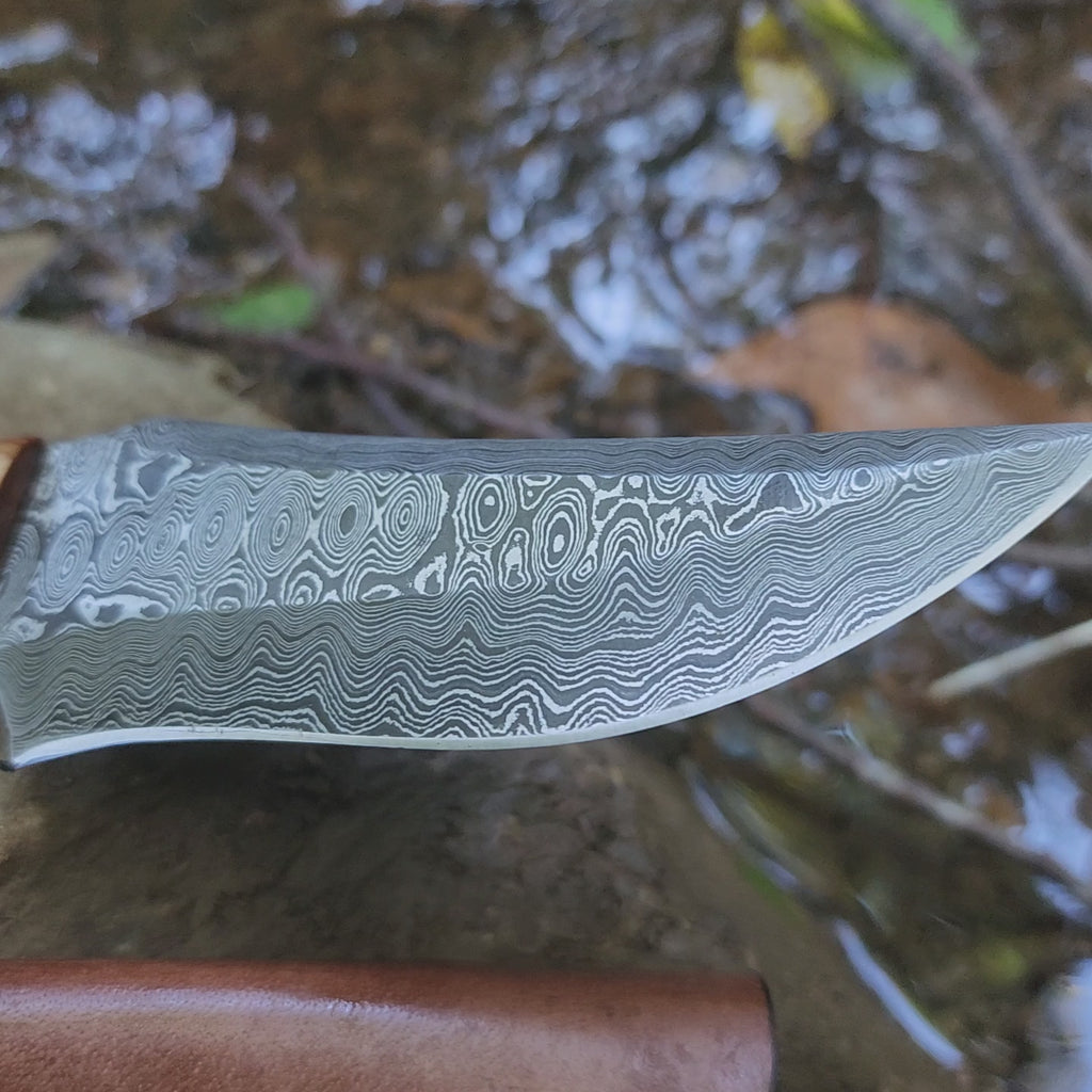 EBK-09 Damascus Steel Olive Wood Handle Knife