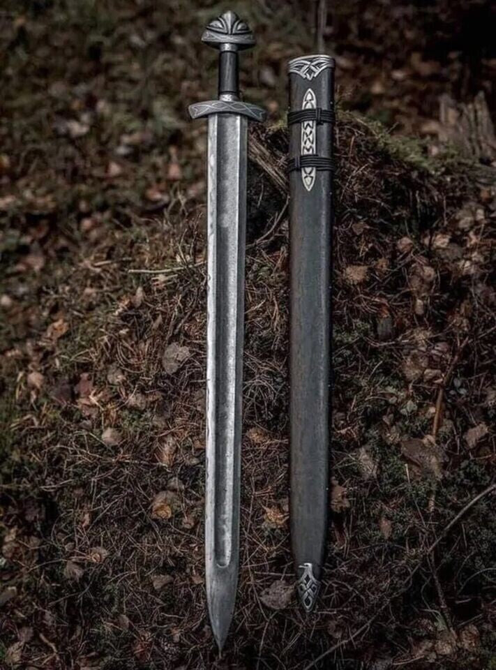 EBK-003 Damascus Steel Viking rune Sword – Evilbullknives