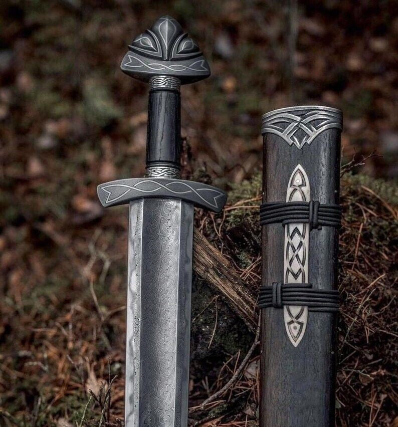 EBK-003 Damascus Steel Viking rune Sword